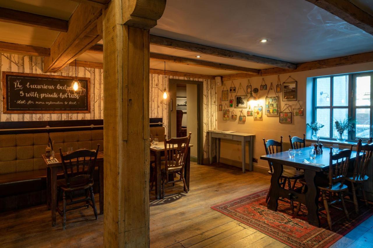 Inn Crab & Boar