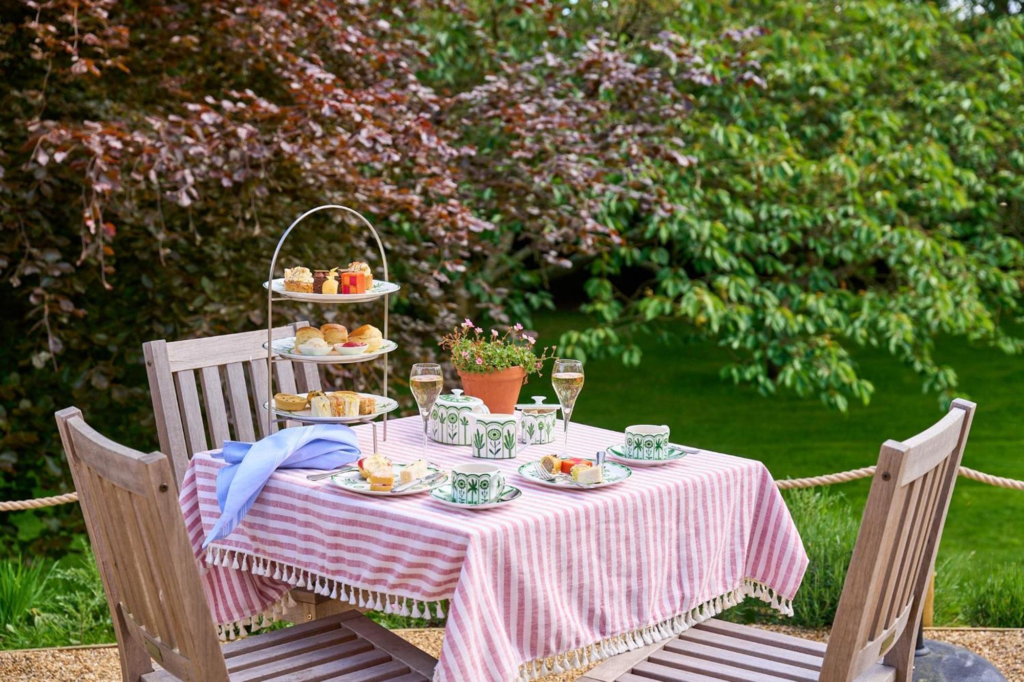 The Retreat, Elcot Park Hotel