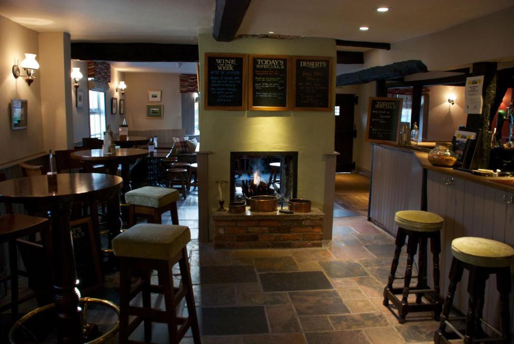 Inn The White Hart 3*