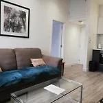 Convenient 1 Bed Apartment In The Centre Of Newbury