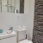 Convenient 1 Bed Apartment In The Centre Of Newbury