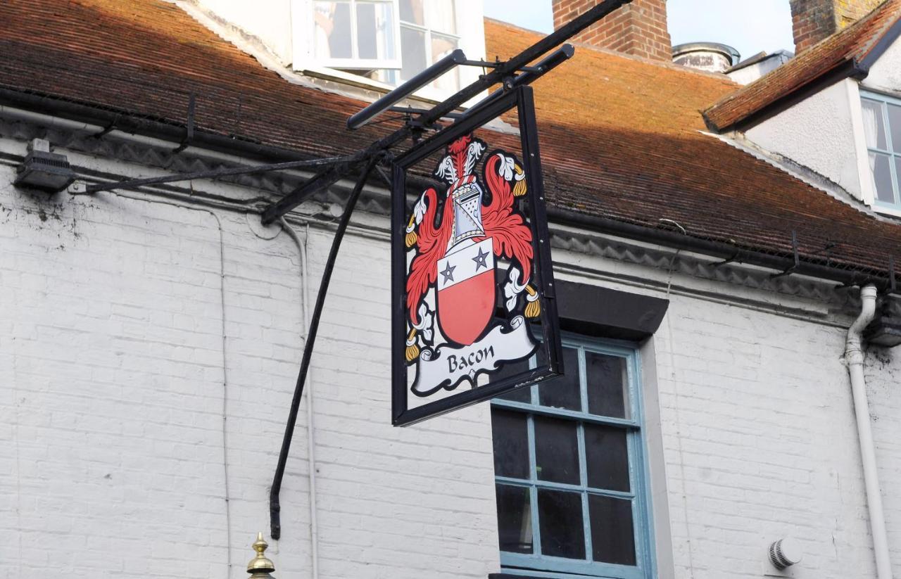 Hotel Bacon Arms,