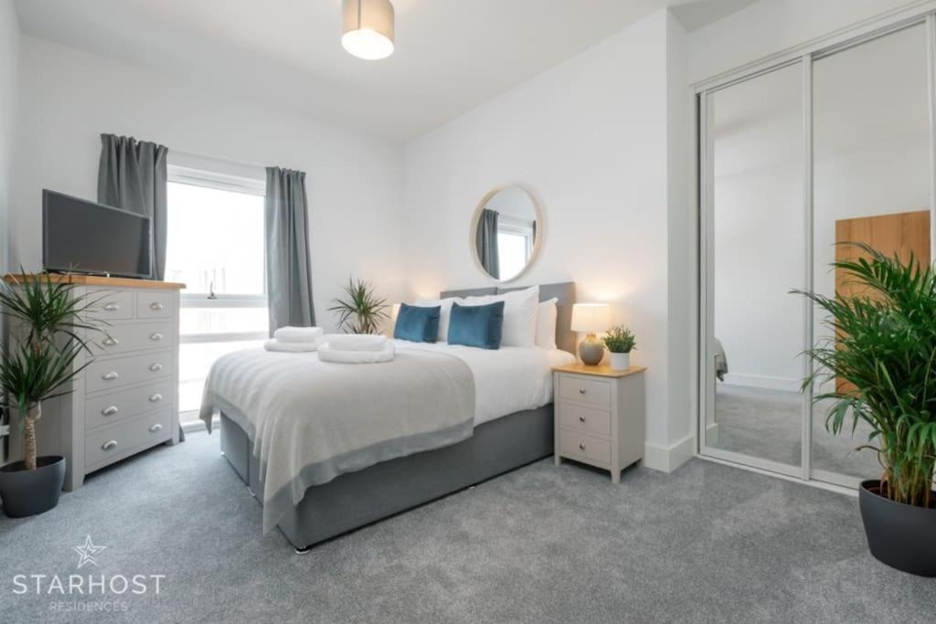 Starhost Residences - Spacious 2-bed In Newbury