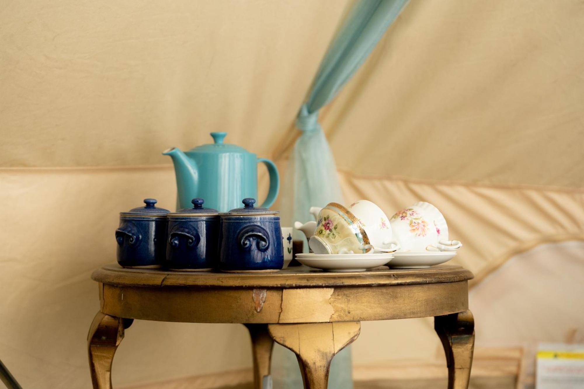 Hollington Park Glamping Campsite