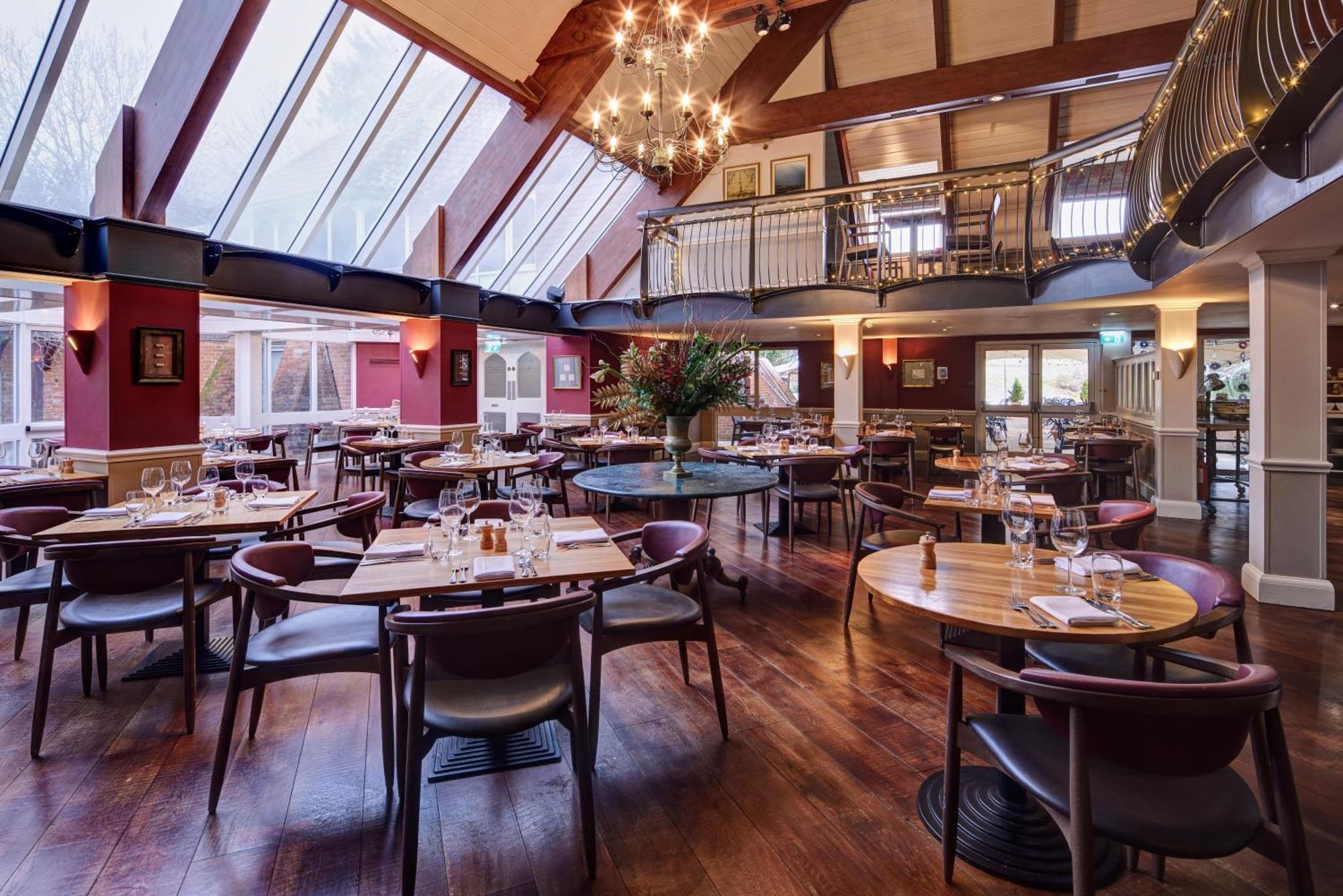 Donnington Valley Hotel, Golf & 4* Newbury (Berkshire)